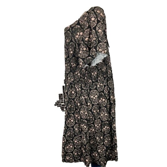 Torrid +5 Black-Beige Skull Print Shirred Bodice Side Pockets Short Sleeve Dress - Picture 5 of 6